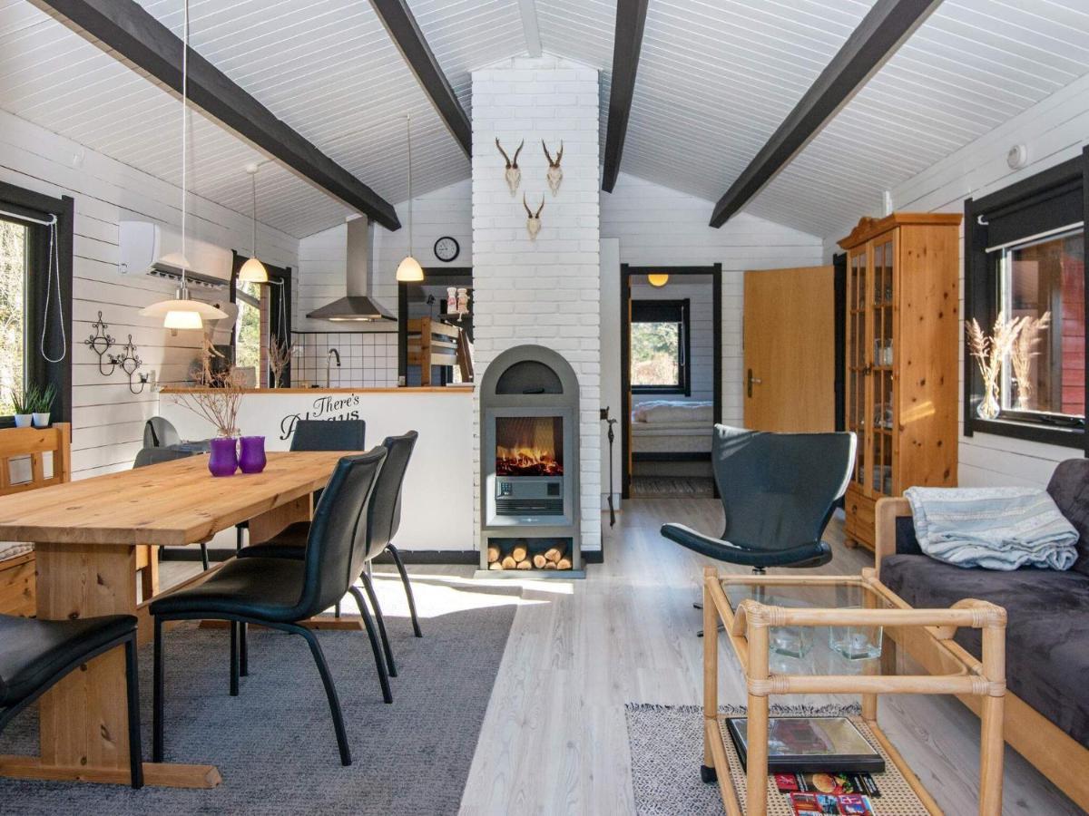 4 Person Holiday Home In Nibe Eksteriør bilde